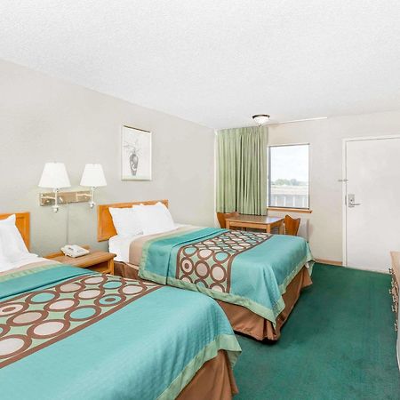 Budgetel Inn & Suites Butler 外观 照片
