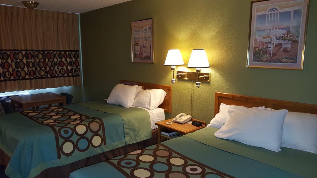 Budgetel Inn & Suites Butler 外观 照片